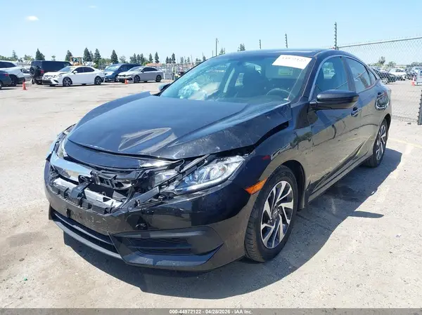 2HGFC2F70JH562707 2018 HONDA CIVIC - Image 2