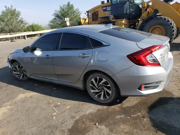 2HGFC2F70JH570855 2018 HONDA CIVIC - Image 2