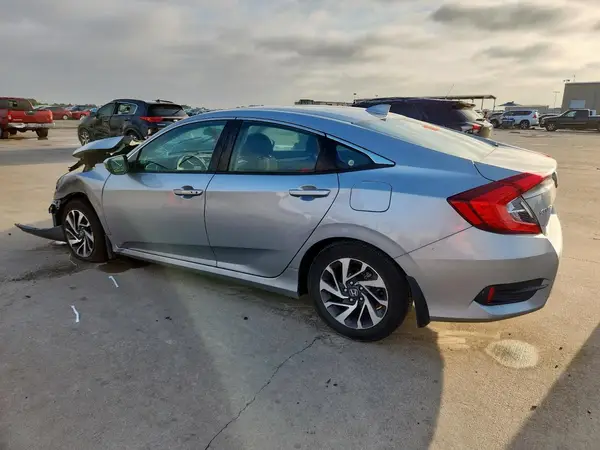 2HGFC2F70JH577580 2018 HONDA CIVIC - Image 2