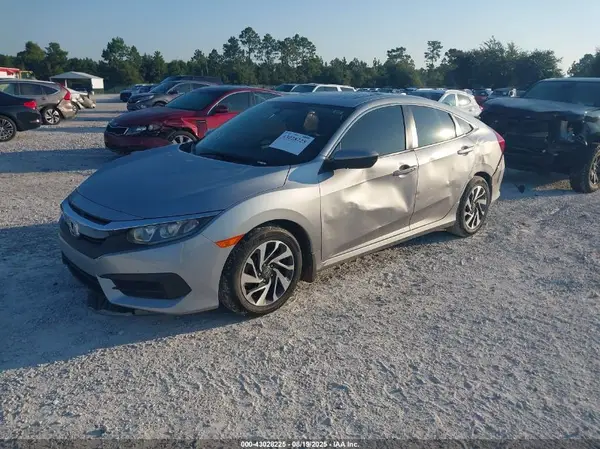 2HGFC2F70JH582102 2018 HONDA CIVIC - Image 2