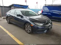 2HGFC2F70JH585288 2018 HONDA CIVIC