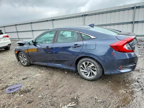 2HGFC2F70JH597019 2018 HONDA CIVIC - Image 2