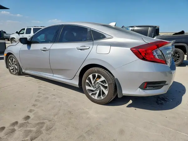 2HGFC2F70JH606561 2018 HONDA CIVIC - Image 2