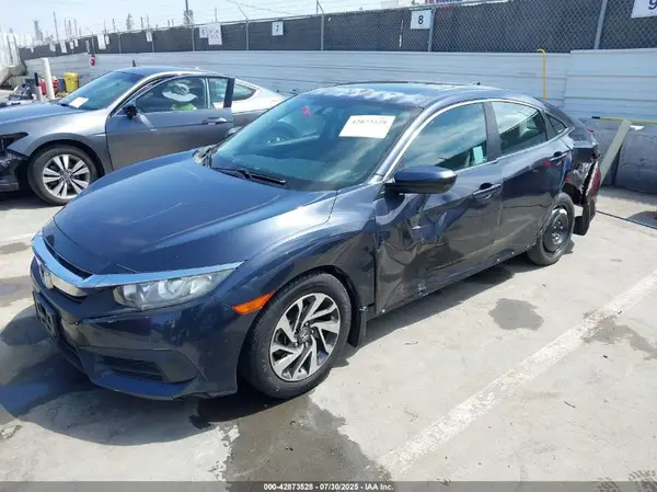2HGFC2F70JH606804 2018 HONDA CIVIC - Image 2