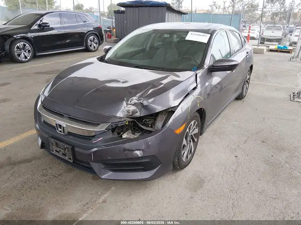 2HGFC2F70JH608875 2018 HONDA CIVIC - Image 2