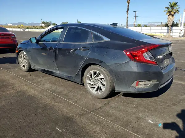 2HGFC2F71JH504234 2018 HONDA CIVIC - Image 2