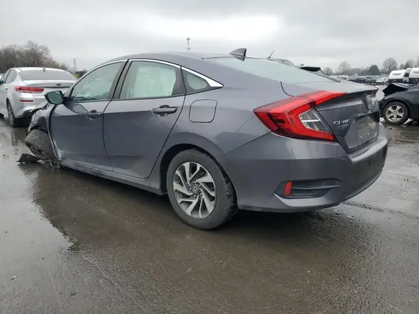 2HGFC2F71JH513600 2018 HONDA CIVIC - Image 2