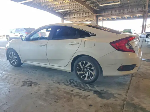 2HGFC2F71JH513855 2018 HONDA CIVIC - Image 2
