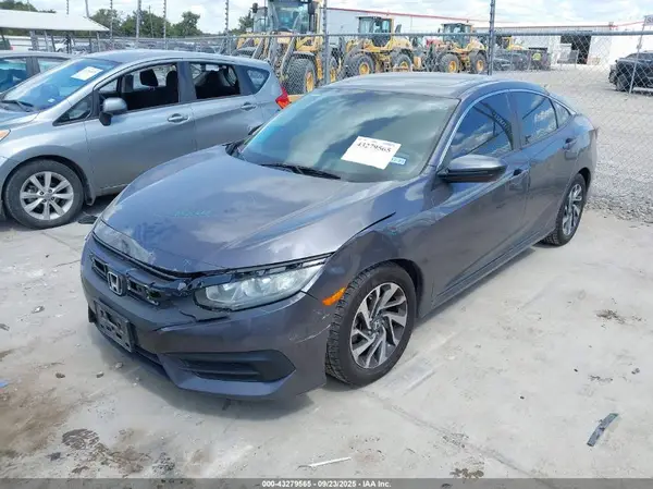 2HGFC2F71JH514181 2018 HONDA CIVIC - Image 2