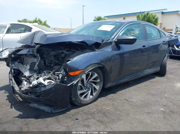 2HGFC2F71JH516612 2018 HONDA CIVIC - Image 2