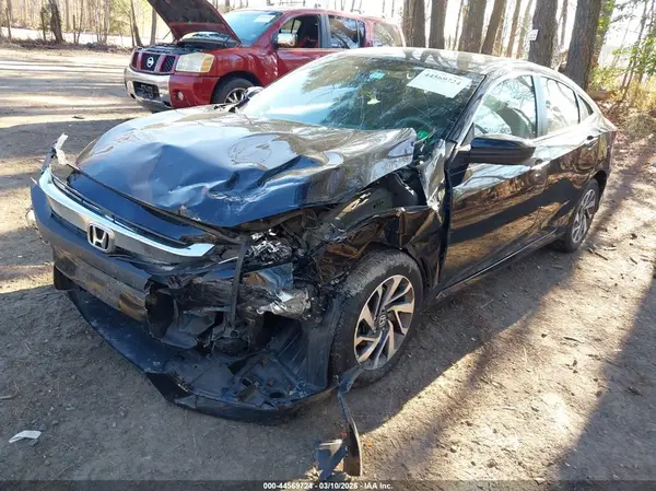 2HGFC2F71JH517615 2018 HONDA CIVIC - Image 2