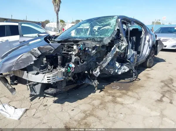 2HGFC2F71JH521146 2018 HONDA CIVIC - Image 2