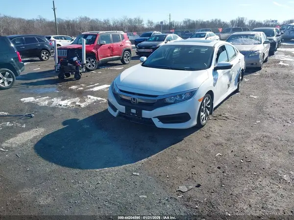 2HGFC2F71JH529652 2018 HONDA CIVIC - Image 2