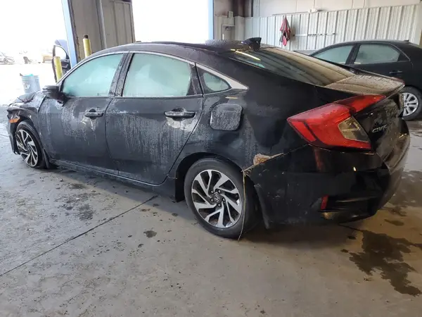 2HGFC2F71JH542093 2018 HONDA CIVIC - Image 2