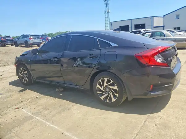 2HGFC2F71JH549688 2018 HONDA CIVIC - Image 2