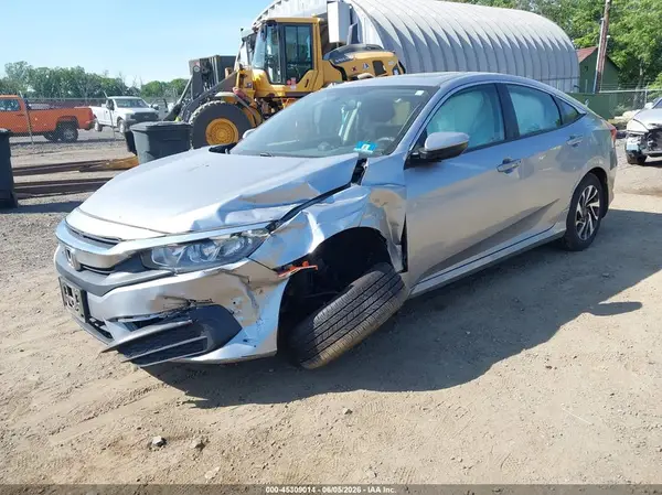2HGFC2F71JH549867 2018 HONDA CIVIC - Image 2
