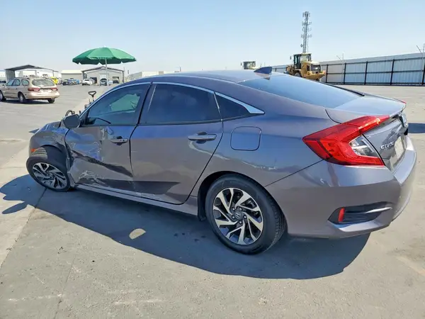 2HGFC2F71JH553322 2018 HONDA CIVIC - Image 2