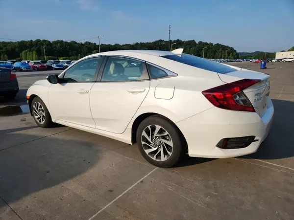 2HGFC2F71JH561176 2018 HONDA CIVIC - Image 2