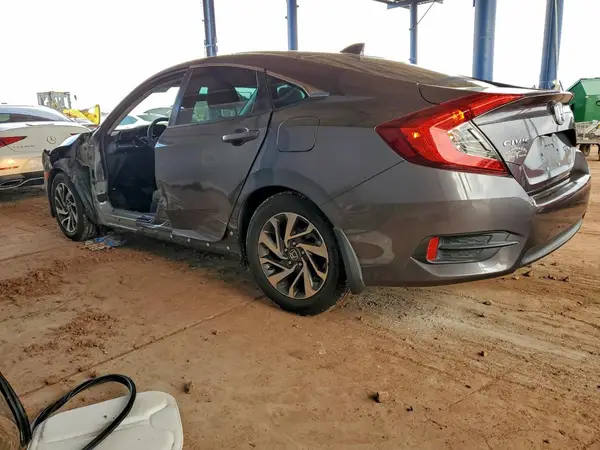 2HGFC2F71JH565843 2018 HONDA CIVIC - Image 2
