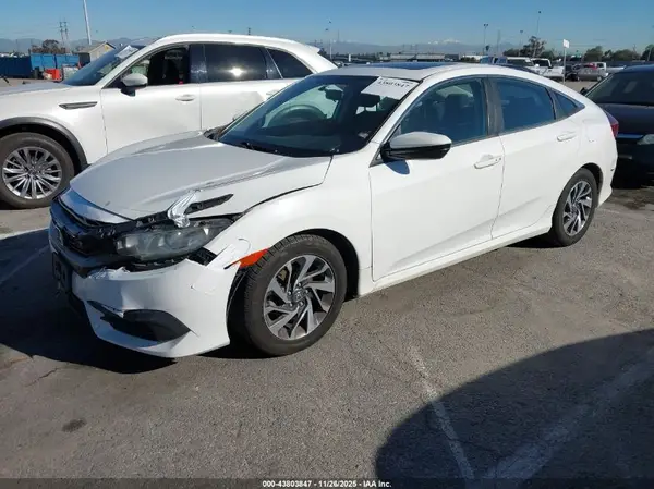 2HGFC2F71JH569360 2018 HONDA CIVIC - Image 2