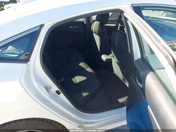 2HGFC2F71JH569360 2018 HONDA CIVIC - Image 8