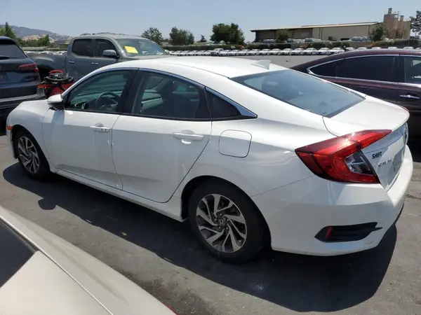 2HGFC2F71JH570041 2018 HONDA CIVIC - Image 2