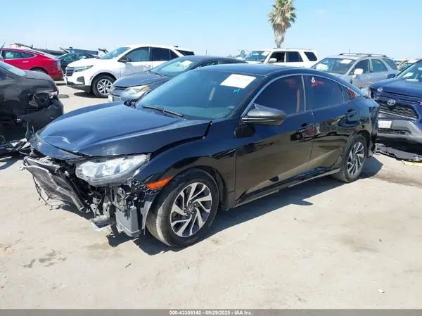 2HGFC2F71JH577474 2018 HONDA CIVIC - Image 2
