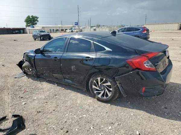 2HGFC2F71JH586997 2018 HONDA CIVIC - Image 2