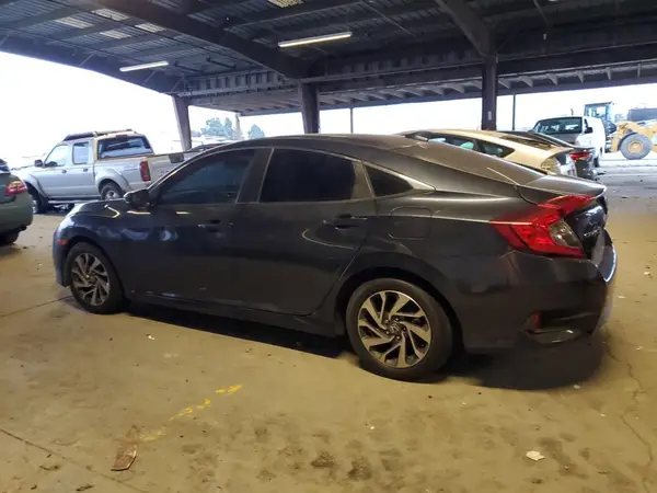 2HGFC2F71JH588992 2018 HONDA CIVIC - Image 2