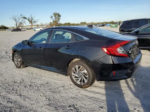 2HGFC2F71JH596249 2018 HONDA CIVIC - Image 2