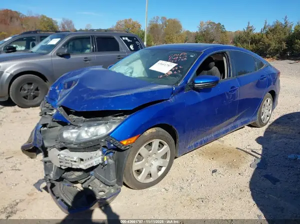 2HGFC2F71JH600882 2018 HONDA CIVIC - Image 2