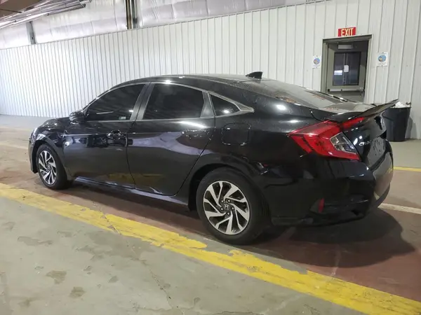 2HGFC2F71JH601305 2018 HONDA CIVIC - Image 2