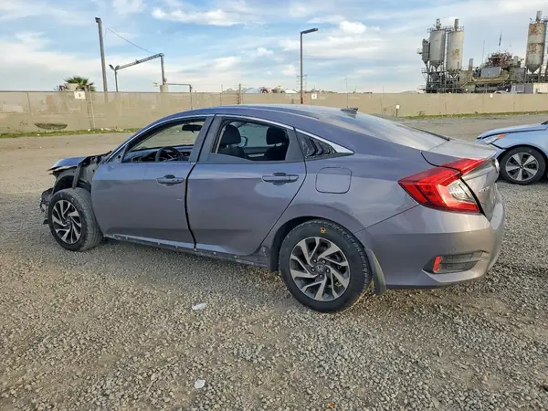2HGFC2F72GH565388 2016 HONDA CIVIC - Image 2
