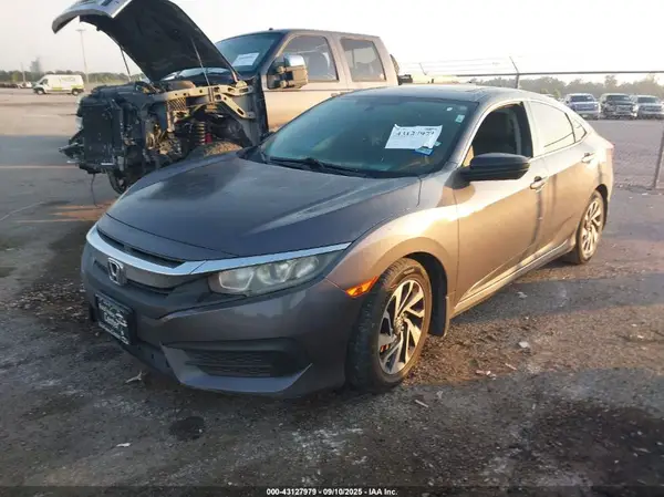 2HGFC2F72HH536636 2017 HONDA CIVIC - Image 2