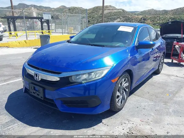 2HGFC2F72JH502105 2018 HONDA CIVIC - Image 2
