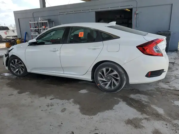 2HGFC2F72JH513380 2018 HONDA CIVIC - Image 2