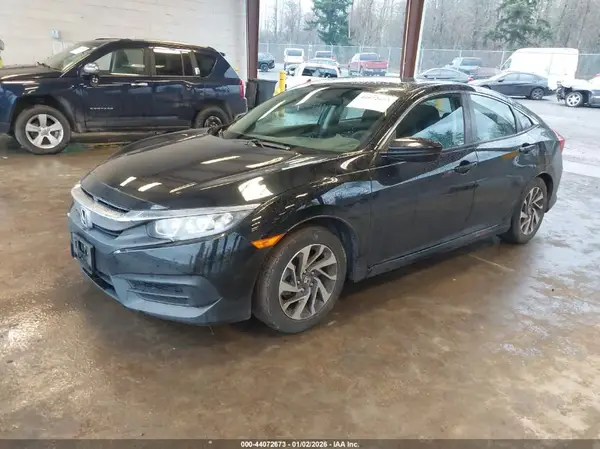 2HGFC2F72JH518885 2018 HONDA CIVIC - Image 2