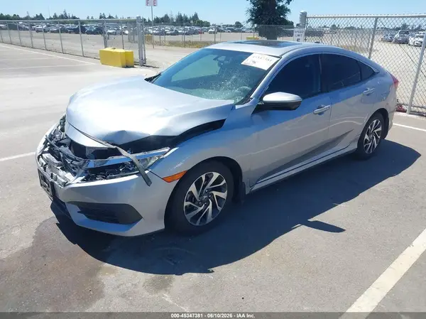 2HGFC2F72JH519258 2018 HONDA CIVIC - Image 2