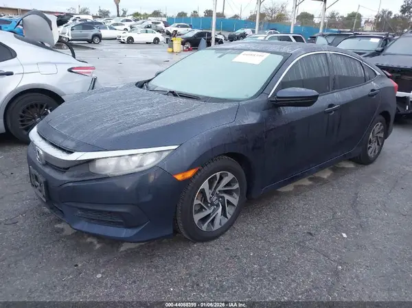 2HGFC2F72JH525304 2018 HONDA CIVIC - Image 2