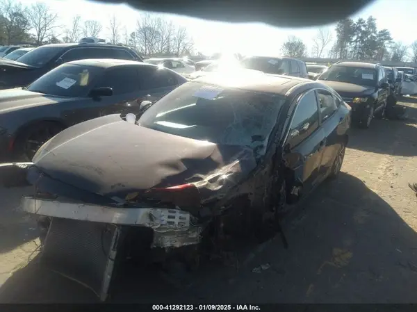 2HGFC2F72JH527201 2018 HONDA CIVIC - Image 2