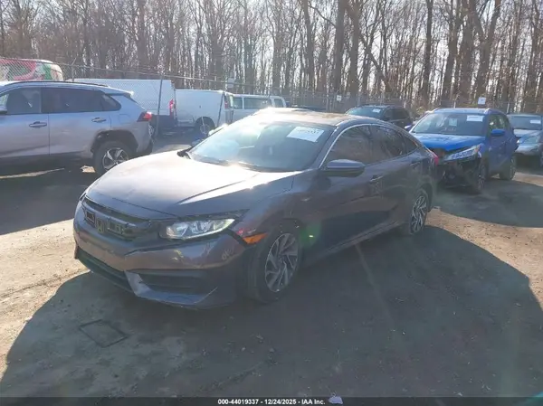 2HGFC2F72JH535217 2018 HONDA CIVIC - Image 2