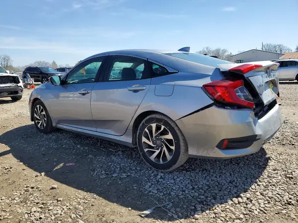2HGFC2F72JH551398 2018 HONDA CIVIC - Image 2