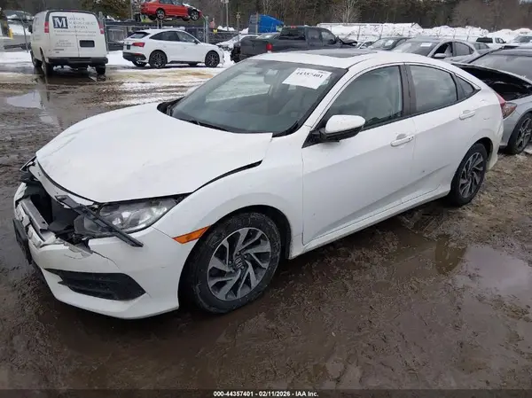 2HGFC2F72JH553409 2018 HONDA CIVIC - Image 2