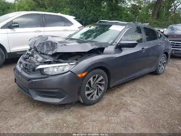 2HGFC2F72JH560604 2018 HONDA CIVIC - Image 2