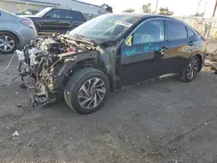 2HGFC2F72JH562773 2018 HONDA CIVIC