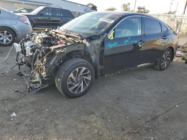 2HGFC2F72JH562773 2018 HONDA CIVIC - Image 1