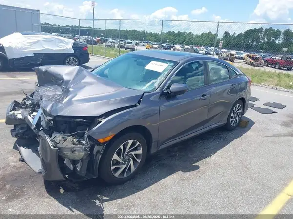 2HGFC2F72JH574003 2018 HONDA CIVIC - Image 2