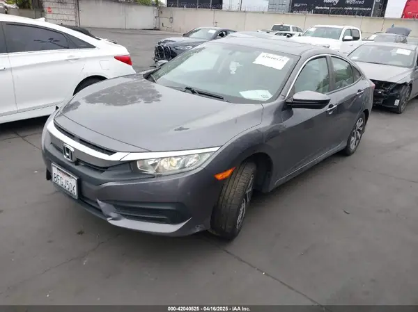 2HGFC2F72JH579699 2018 HONDA CIVIC - Image 2