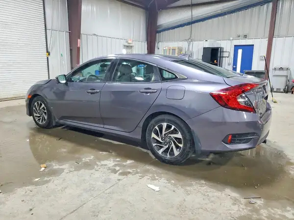 2HGFC2F72JH583526 2018 HONDA CIVIC - Image 2