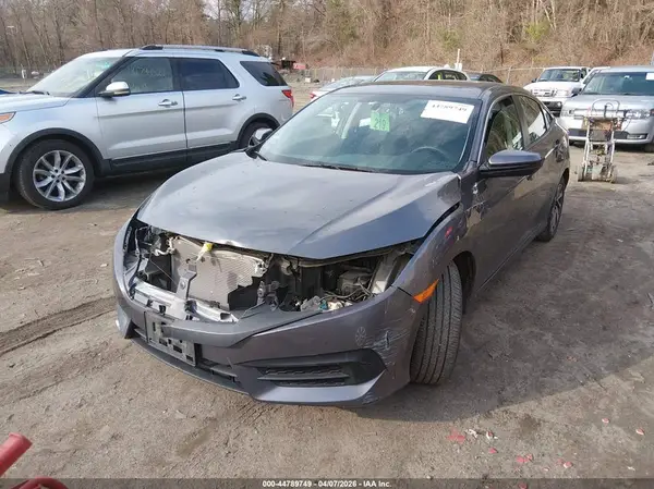 2HGFC2F72JH593103 2018 HONDA CIVIC - Image 2